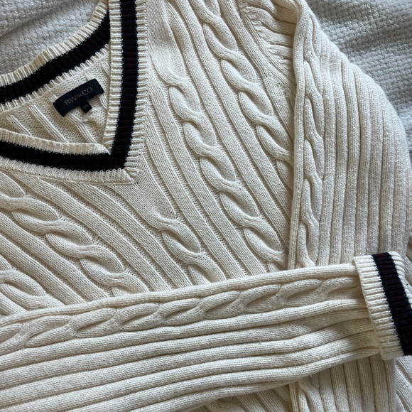 RW & CO cable knit oversized sweater - Picture 2 of 2